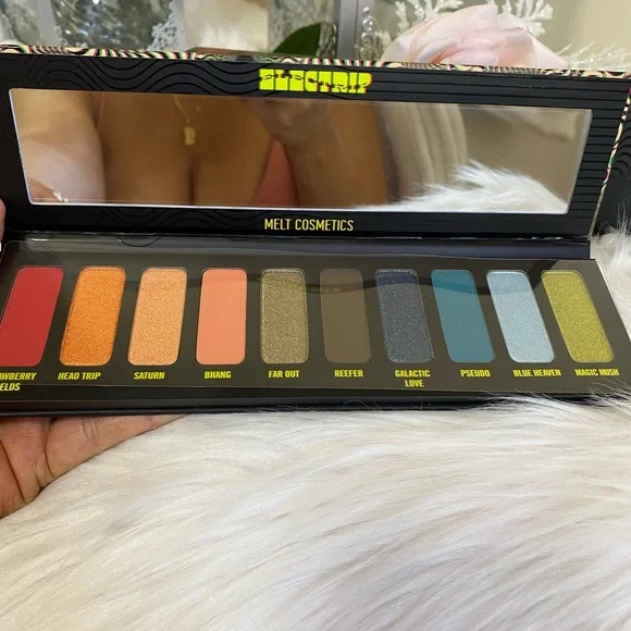 Melt Cosmetics Electrip Eyeshadow Palette Halloween - Picture 7 of 7